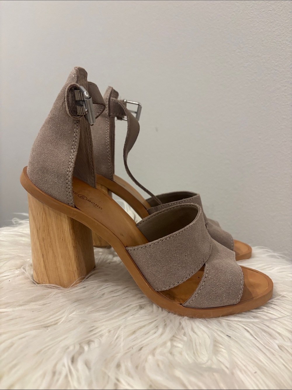 Treasure & Bond Suede Block Heel Sandals